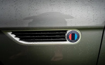 a close up of the emblem on a car
